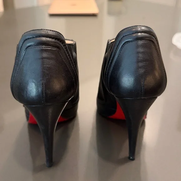 Christian Louboutin Black Leather Stiletto Heel Ankle Boots Booties Women’s 38.5 - Picture 5 of 8